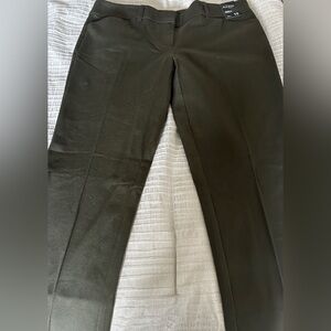 New York and Company Hunter Green Ankle Length Pants Size 10